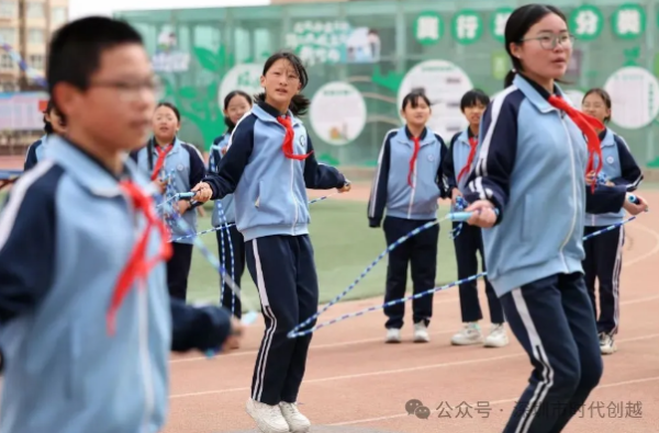 “四小”問題攻堅(jiān)戰(zhàn)：青少年健康困境如何破局？